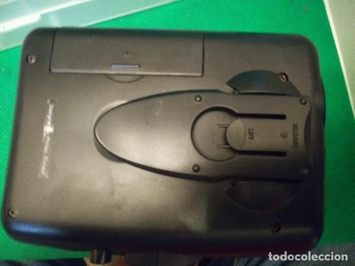 Radios antiguas: WALKMAN PHILIPS AQ 6443 STEREO CASSETTE PLAYER funcionando - Foto 3