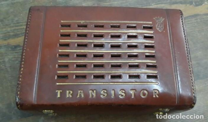 Radios antiguas: RADIO TRANSISTOR HECHA A MANO.UNICA. - Foto 1