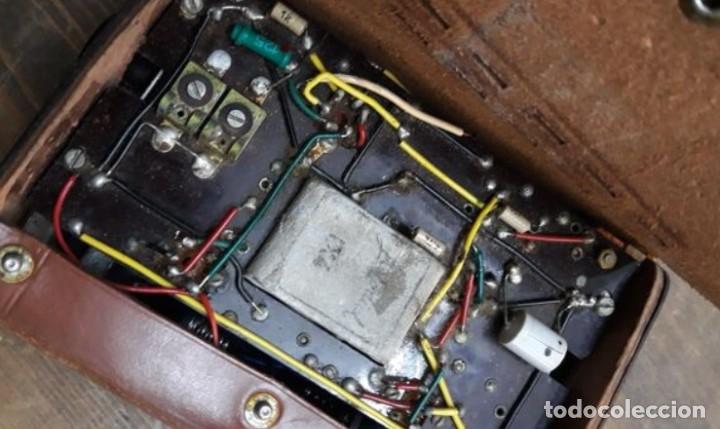 Radios antiguas: RADIO TRANSISTOR HECHA A MANO.UNICA. - Foto 2
