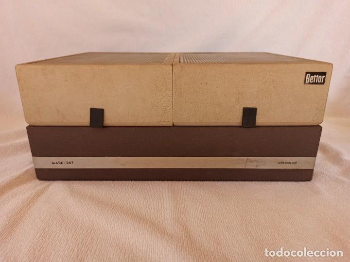 Radios antiguas: Radio - tocadiscos port&aacute;til Bettor, modelo Mark 267 - Foto 9
