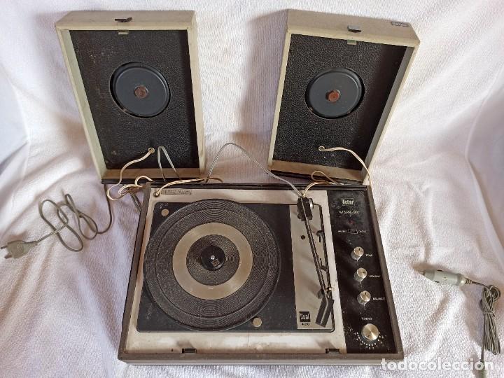 Radios antiguas: Radio - tocadiscos port&aacute;til Bettor, modelo Mark 267 - Foto 18