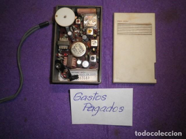 Radios antiguas: Radio a transistores de los a&ntilde;os 50 - Foto 2