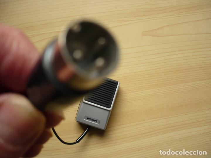 Radios antiguas: Grabador Sanyo con dos micr&oacute;fonos. - Foto 5