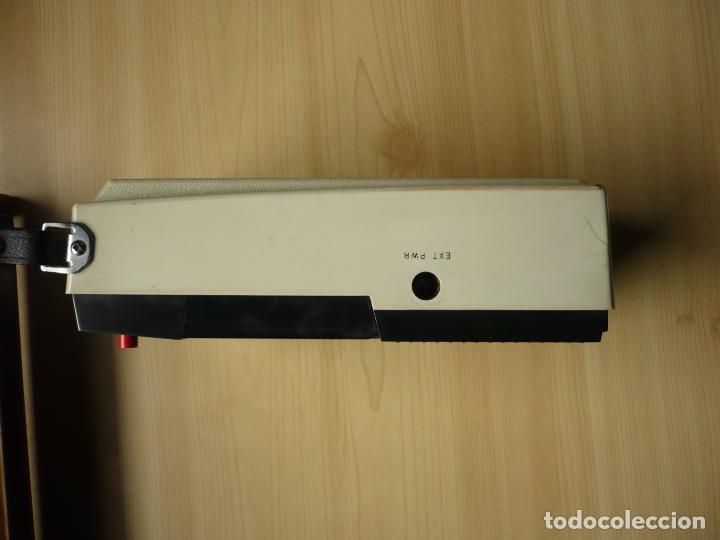 Radios antiguas: Grabador Sanyo con dos micr&oacute;fonos. - Foto 11