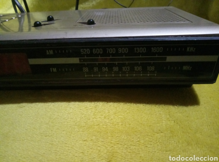 Radios antiguas: Radio reloj despertador Oskar - Foto 2