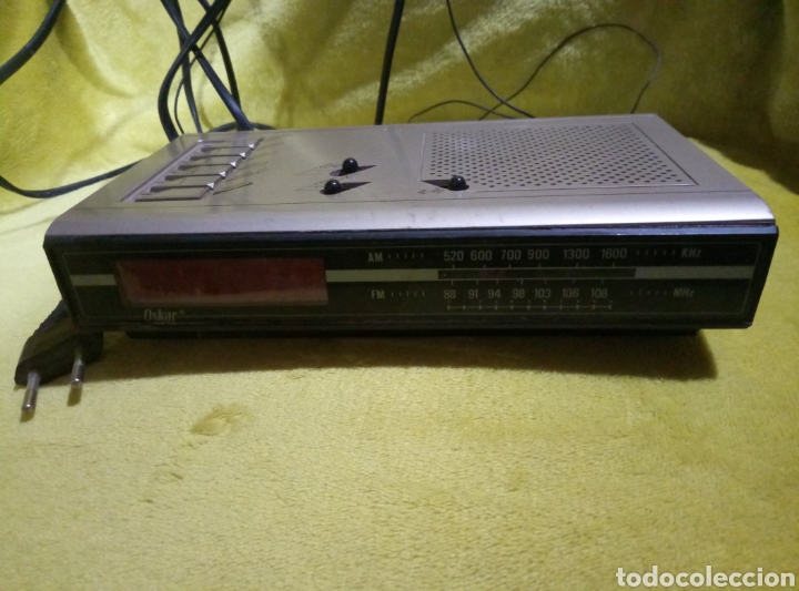 Radios antiguas: Radio reloj despertador Oskar - Foto 4
