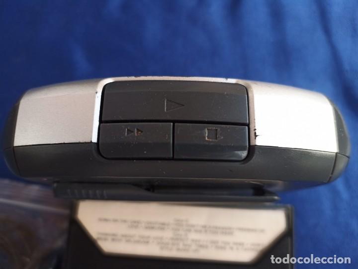 Radios antiguas: WALKMAN PHILIPS AQ6401CASSETTE PLAYER DBB con una cassette,24 Exitos - Foto 4