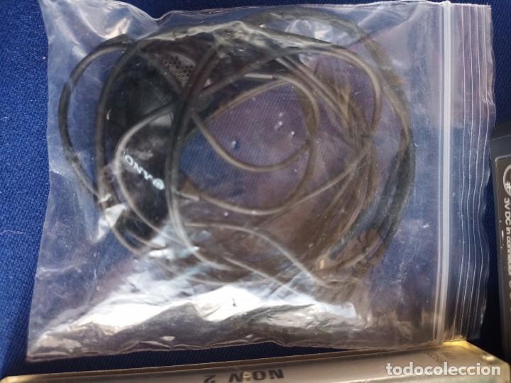 Radios antiguas: WALKMAN PHILIPS AQ6401CASSETTE PLAYER DBB con una cassette,24 Exitos - Foto 11
