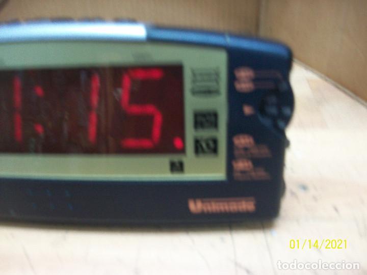 Radios antiguas: RADIO DESPERTADOR UNIMADE-FUNCIONA - Foto 3