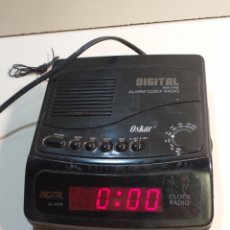 Radios antiguas: RADIO DESPERTADOR. RELOJ DIGITAL. MESITA. NOCHE. Lote 238496130