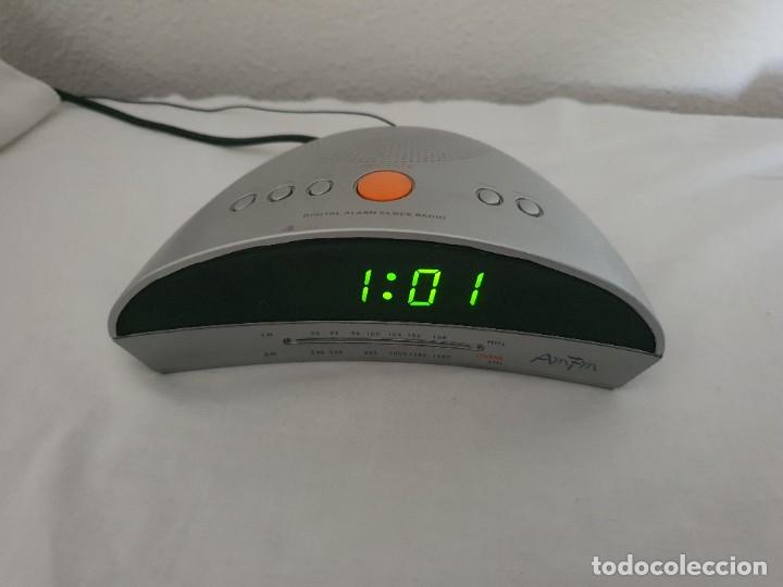 Radios antiguas: RADIO RELOJ DESPERTADOR - Foto 1