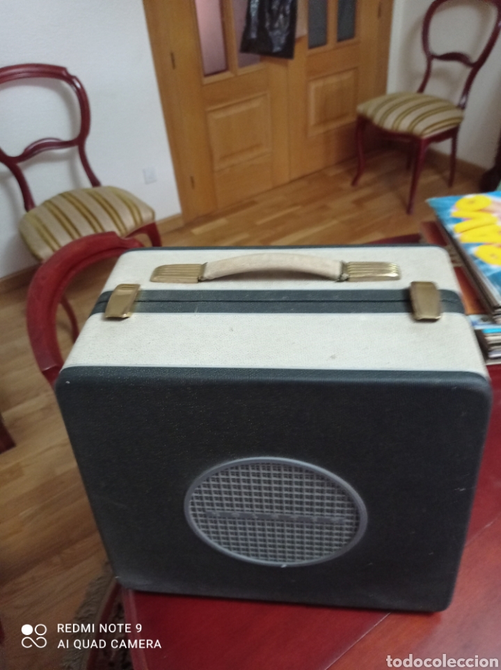Radios antiguas: Piku- tocadiscos a&ntilde;os 60 - Foto 1