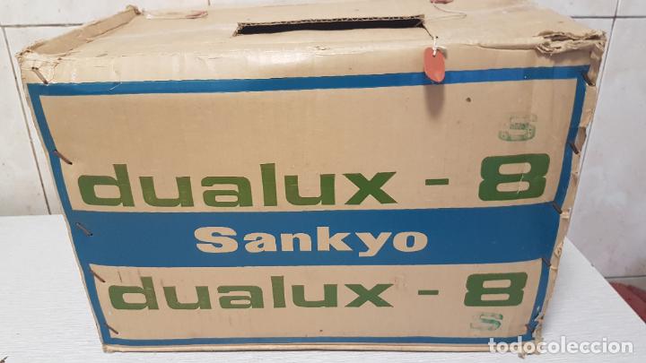 Radios antiguas: PROYECTOR SUPER 8 - SANKYO DUALUX-8 - Foto 2