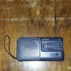 Radios antiguas: RADIO SONY MODELO ICF 390. FUNCIONA.