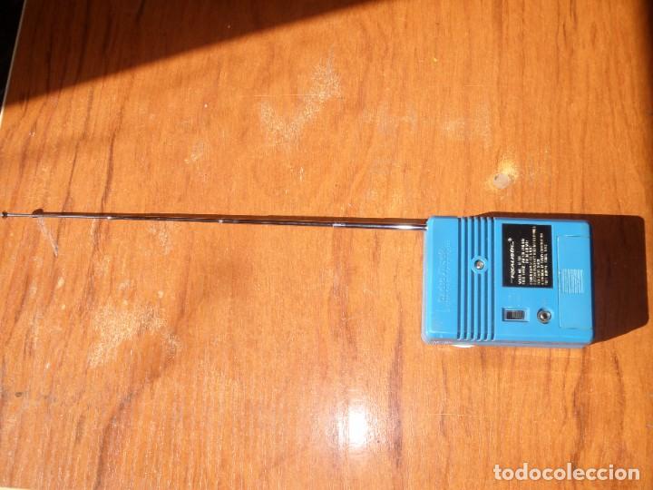 Radios antiguas: RADIO TRANSISTOR REALISTIC MODELO 12-721 FUNCIONANDO - Foto 3