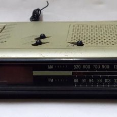 Radios antiguas: RADIO RELOJ OSKAR. SIN CABLE.. Lote 271873308