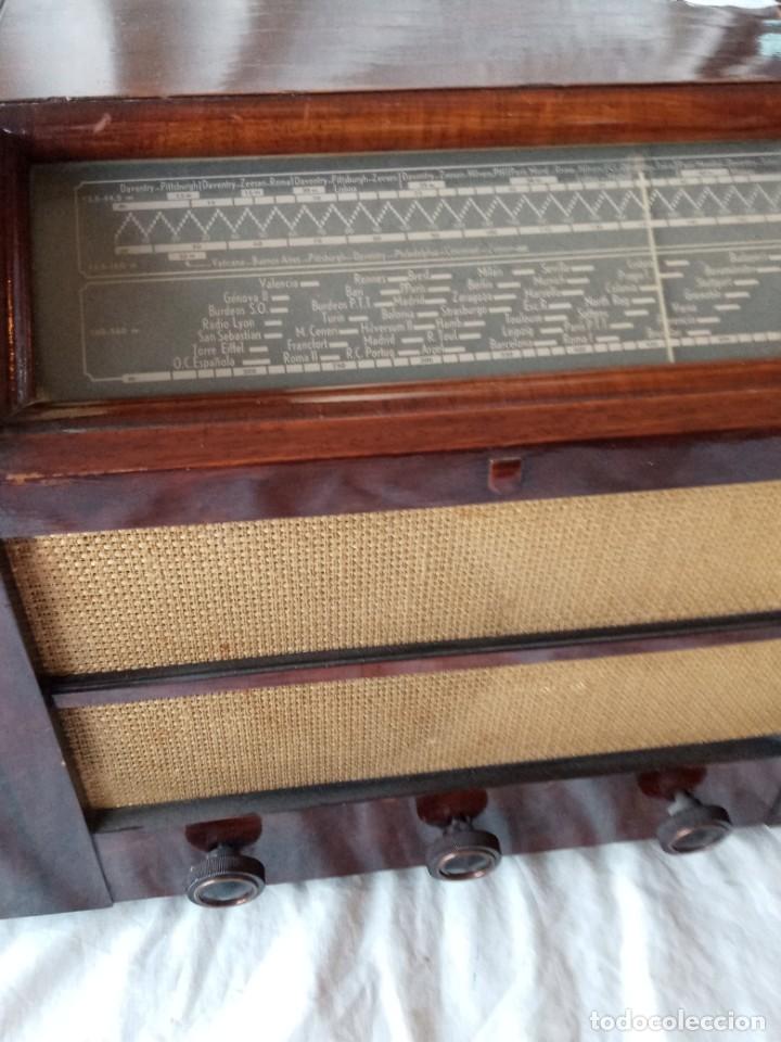 Radios antiguas: Radio Philips Iberica La llave del Eter 1940 - Foto 3