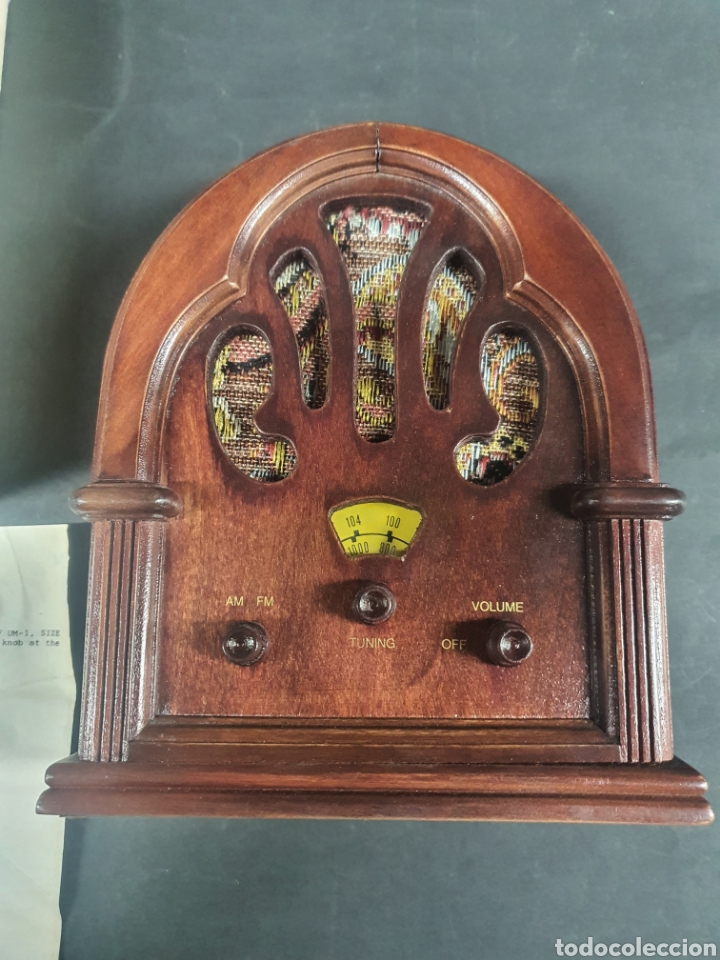 Radios antiguas: REPICA DE RADIO ANTIGUA EN MADERA . FUNCIONANDO . - Foto 4