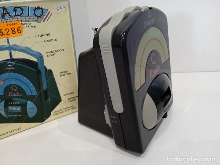 Radios antiguas: Radio transistor con reloj QRadio - Foto 3