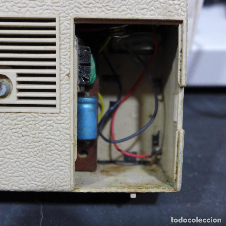 Radios antiguas: RADIO TRANSISTOR VANGUARD SUPER TALOS - Foto 6