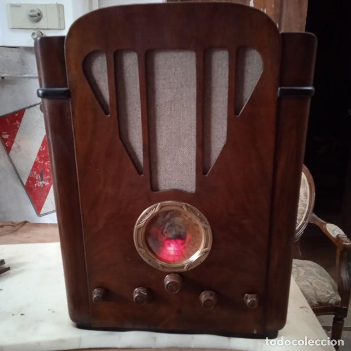 Radios antiguas: Radio de v&aacute;lvulas Marca Continental - Foto 2