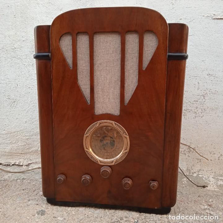 Radios antiguas: Radio de v&aacute;lvulas Marca Continental - Foto 3