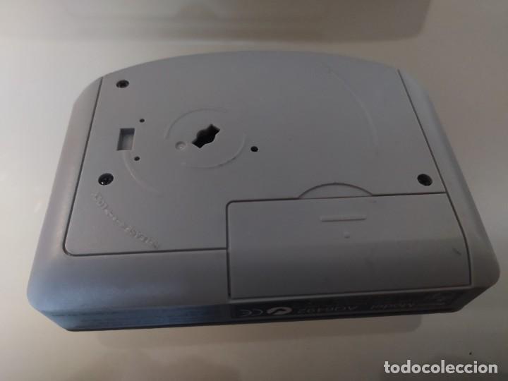 Radios antiguas: Walkman Cassette Philips AQ6492 - Foto 4