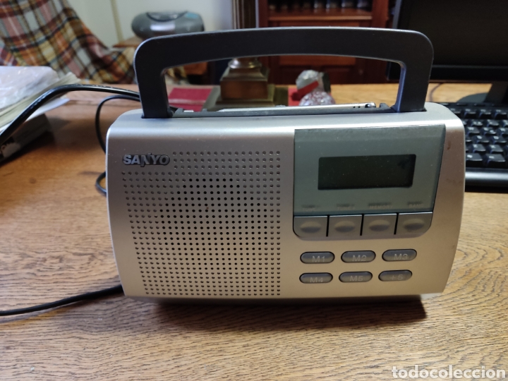 Radios antiguas: Radio sanyo modelo RP - D7000 - Foto 5