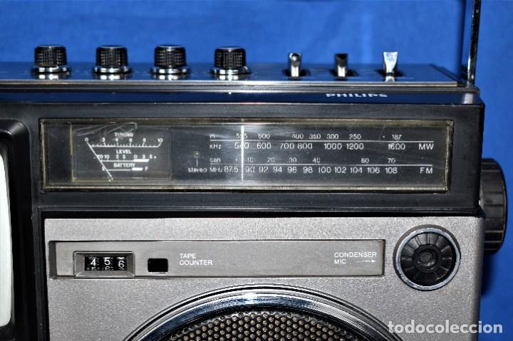 Radios antiguas: Radio TV cassette Philips FTZ-U121 año 1979 muy raro - Foto 2 - 300846858