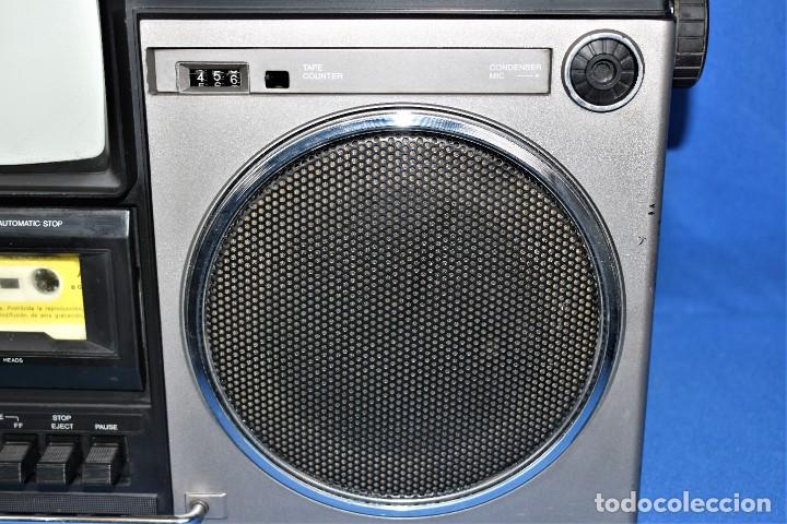 Radios antiguas: Radio TV cassette Philips FTZ-U121 año 1979 muy raro - Foto 3 - 300846858