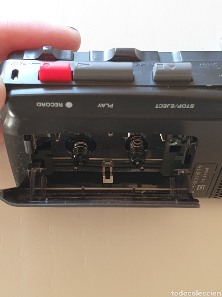 Radios antiguas: Micrograbadora SANYO con cinta. - Foto 4