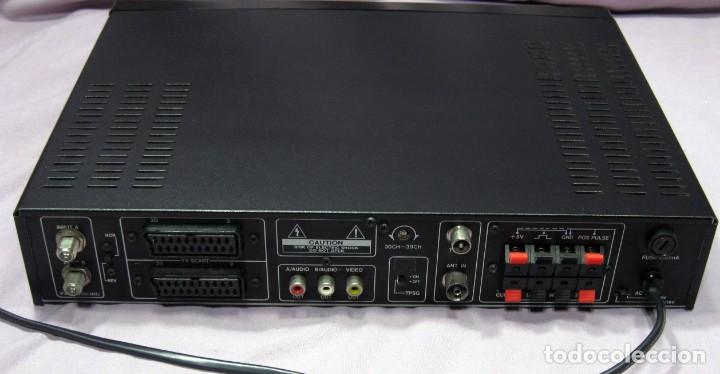 Radios antiguas: Stereo Satellite Receiver TAGRA SR400. 1993 - Foto 3