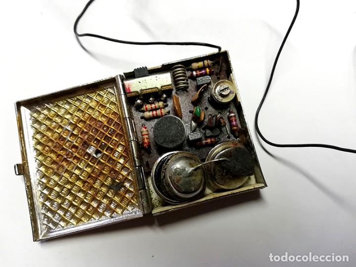 Radios antiguas: Antigua radio miniatura - Foto 4