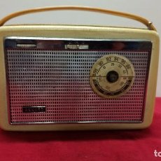 Radios antiguas: RADIO DECORACION VINTAGE MARCA AKKORD. Lote 309241968