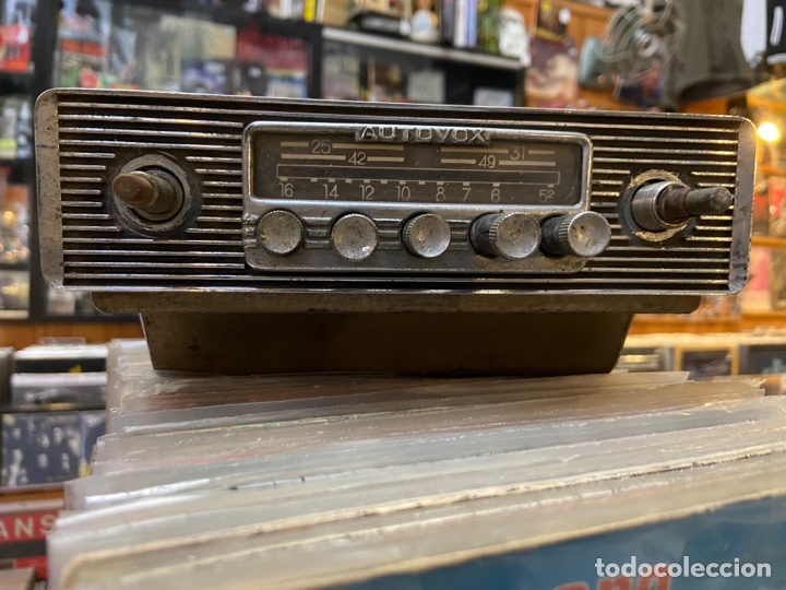 La radio en el coche: Marconi Española – Radios en miniatura