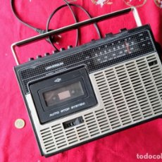 Radios antiguas: RADIOCASETTE UNIVERSUM. Lote 310914798