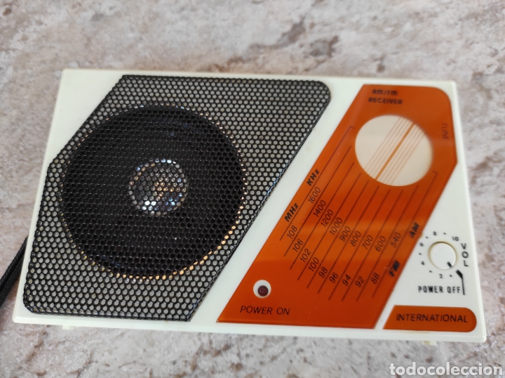 Radios antiguas: Antiguo Transistor - Radio Internacional - Funcionando - - Foto 4