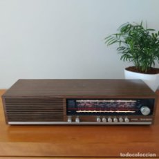 Radios antiguas: RADIO TELEFUNKEN MODELO JUBILATE 401 - FUNCIONA CORRECTAMENTE - AÑOS 1971 A 1973