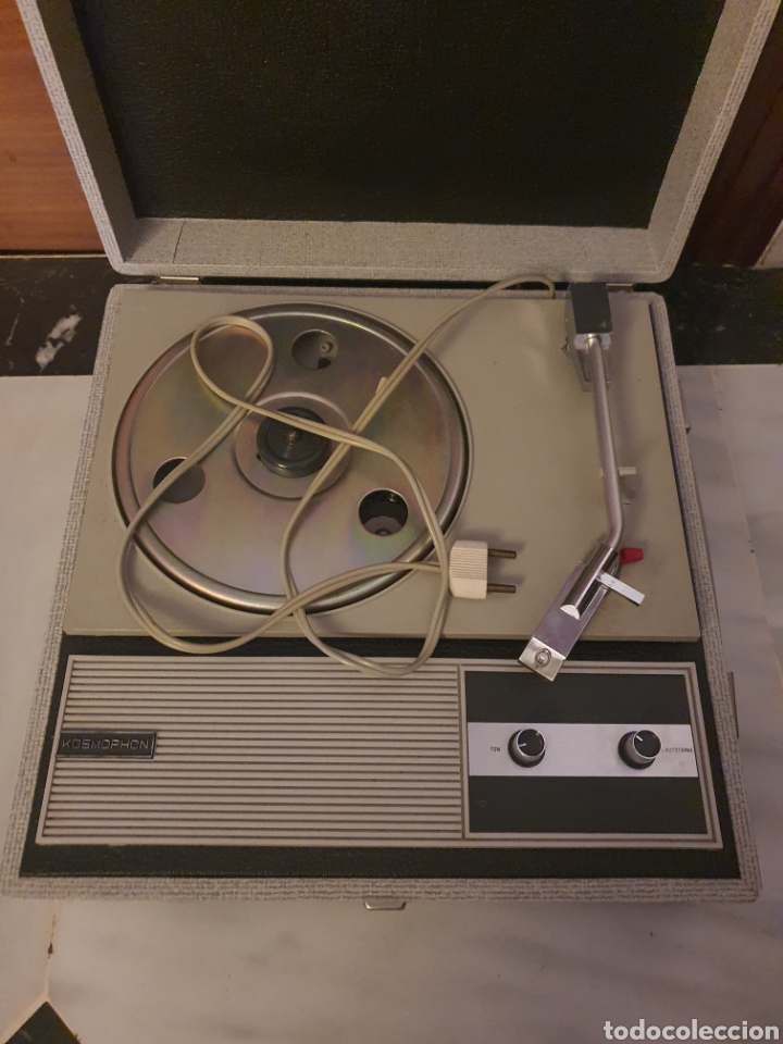 Radios antiguas: tocadisco antiguo kosmophon a&ntilde;os 60 . - Foto 3