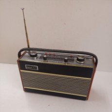 Radios antiguas: ENCANTADOR Y ATRACTIVO RADIO TRANSISTOR RAMBLER VINTAGE AÑOS 60S MADERA PIEL NEGRA