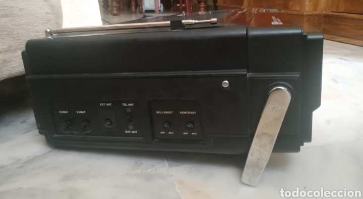 Radios antiguas: Radio casete televisor portatil, funciona - Foto 5