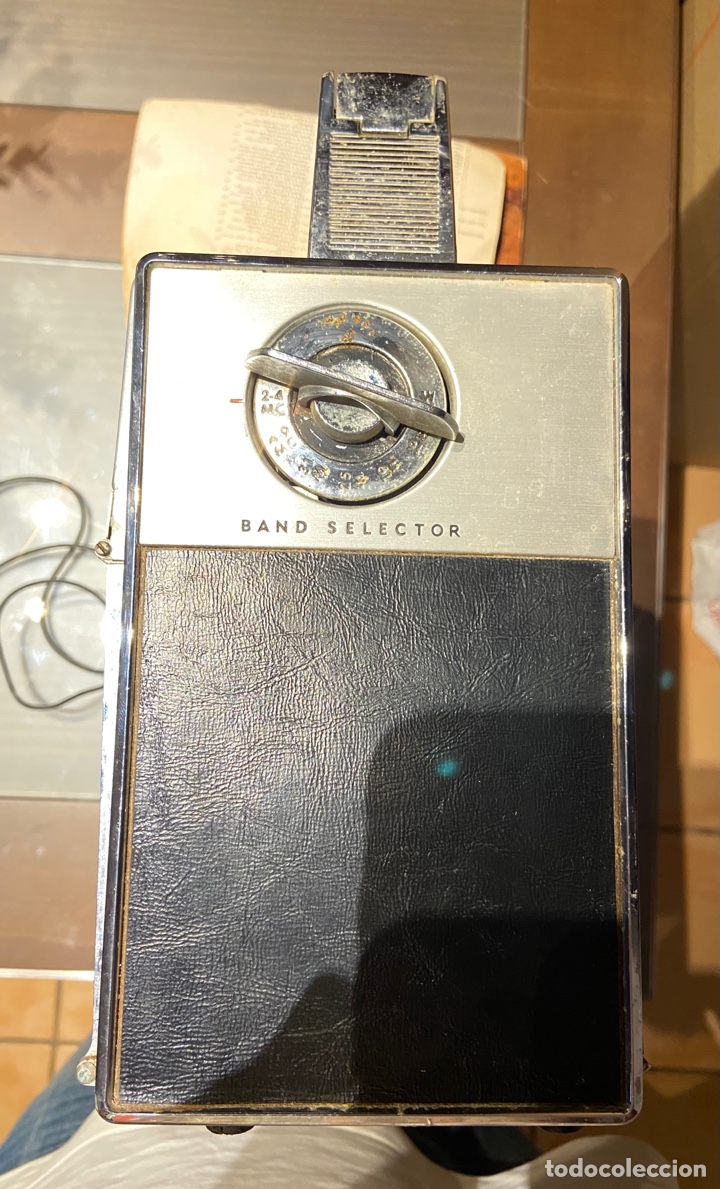 Radios antiguas: Radio Zenit Royal 1000-1 con transformador y documentos - Foto 6