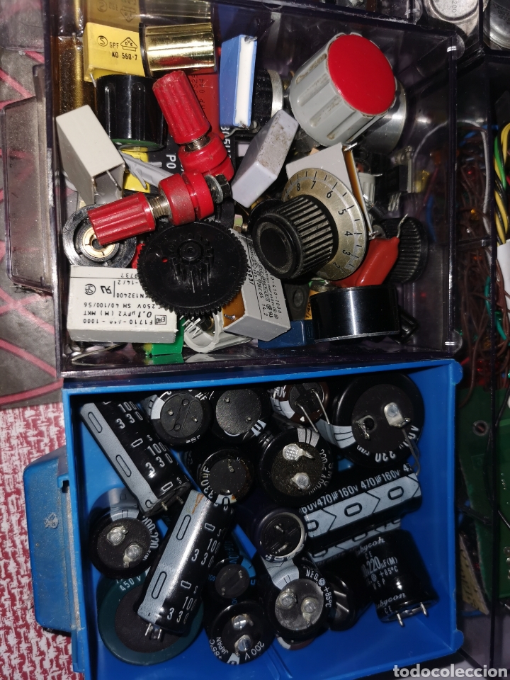 Radios antiguas: Componentes electr&oacute;nicos, con las cajistas de la foto - Foto 4