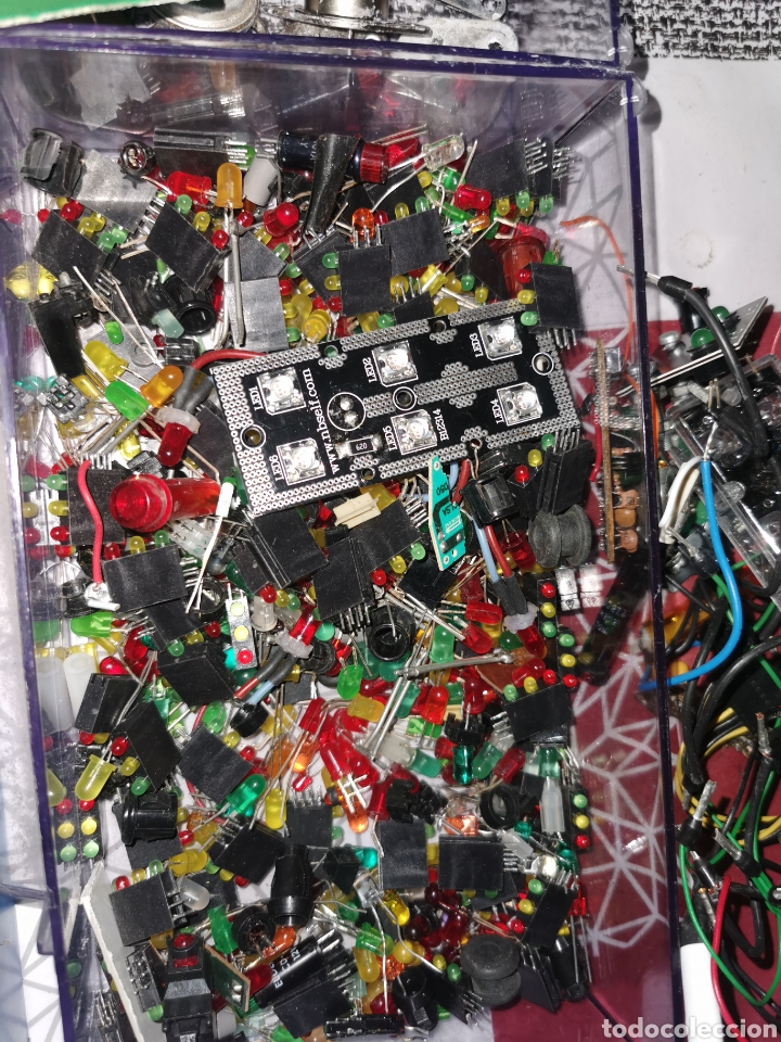Radios antiguas: Componentes electr&oacute;nicos, con las cajistas de la foto - Foto 5