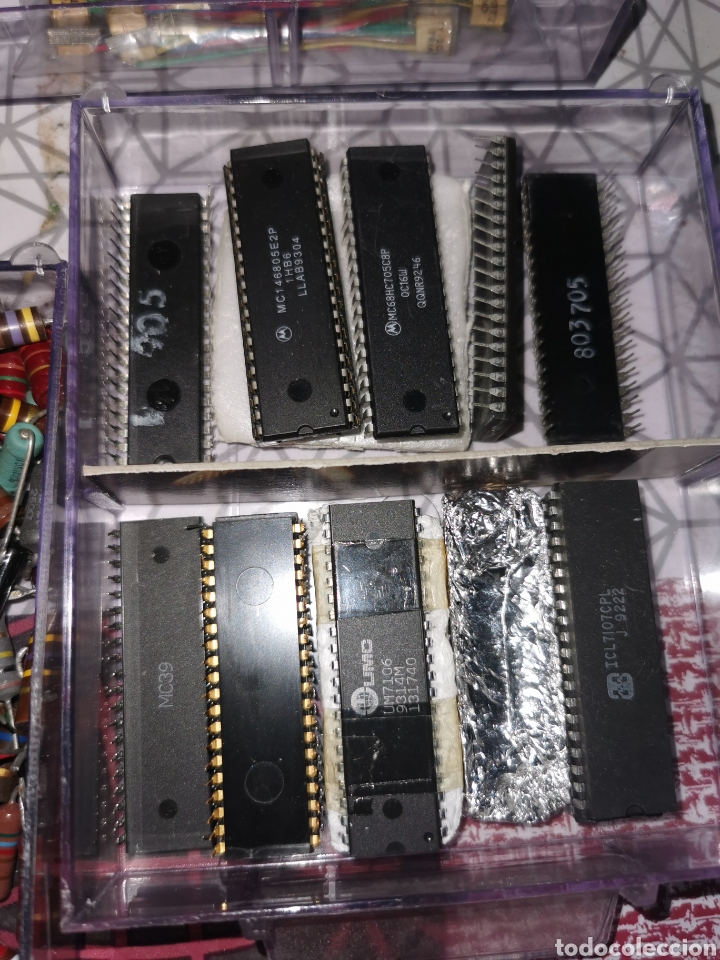 Radios antiguas: Componentes electr&oacute;nicos, con las cajistas de la foto - Foto 5