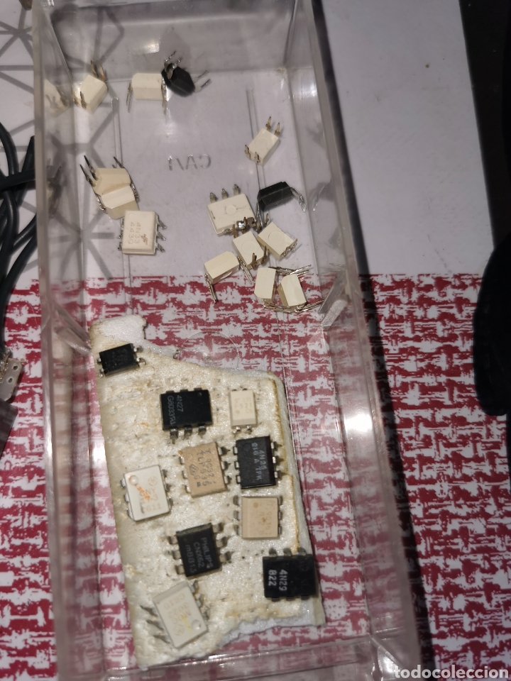 Radios antiguas: Componentes electr&oacute;nicos, con las cajistas de la foto - Foto 5
