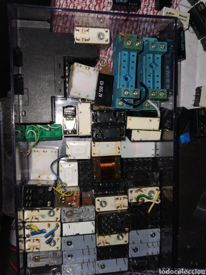 Radios antiguas: Componentes electr&oacute;nicos, con las cajistas de la foto - Foto 4