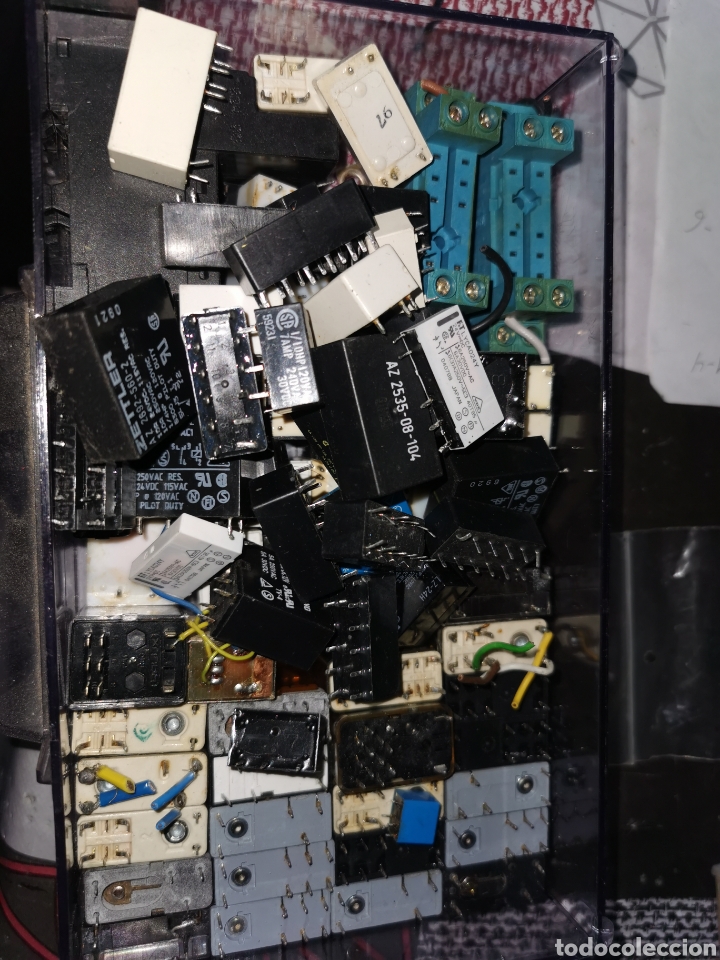 Radios antiguas: Componentes electr&oacute;nicos, con las cajistas de la foto - Foto 5