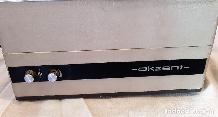 Radios antiguas: Antiguo tocadisco Akzent - Foto 5