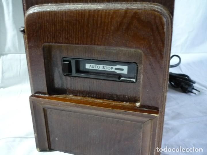 Radios antiguas: Radio Audiosound de madera con cassette funcionando - Foto 8